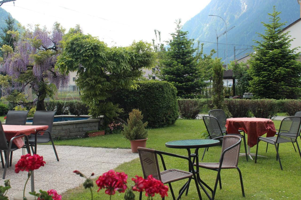 Hotel Posta Poschiavo Ngoại thất bức ảnh