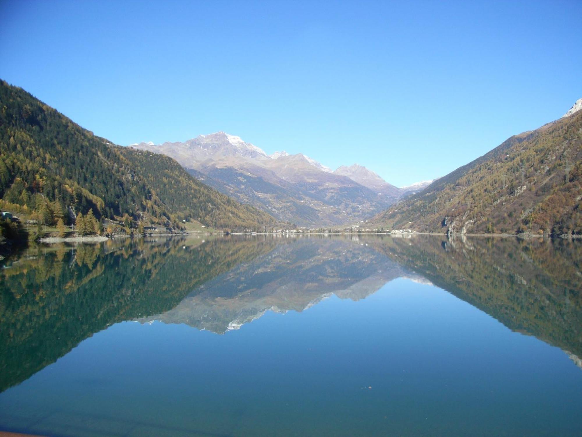 Hotel Posta Poschiavo Ngoại thất bức ảnh