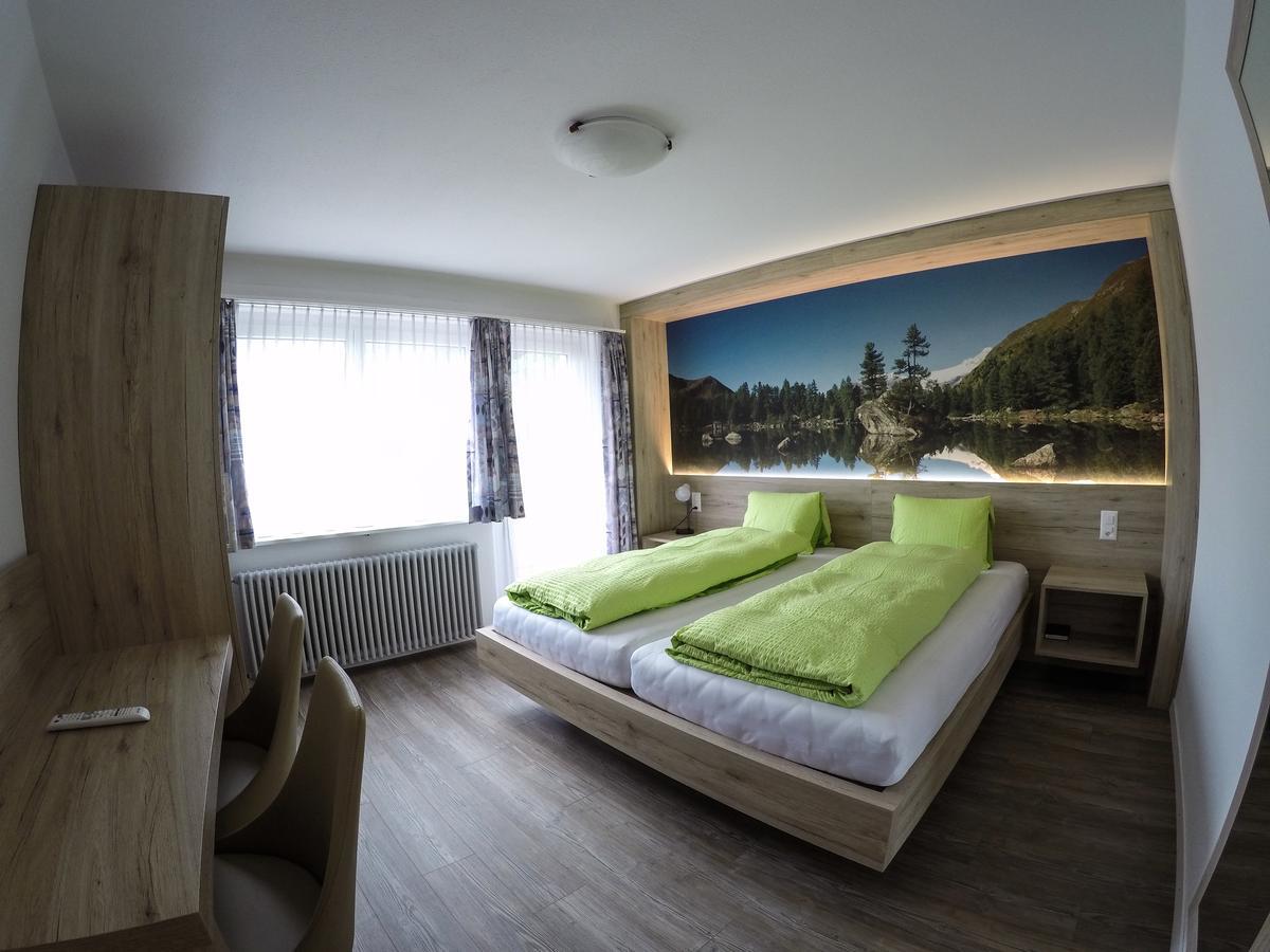 Hotel Posta Poschiavo Ngoại thất bức ảnh